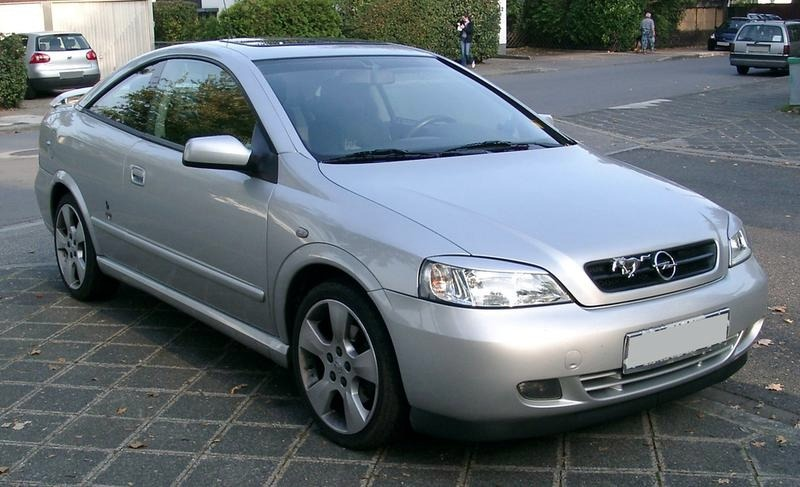 Astra G: objawy uszkodzonego sterownika silnika i diagnostyka