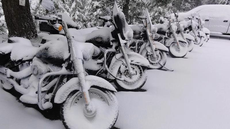 Czy warto odpalać motocykl zimą? Sprawdź, co naprawdę mu służy