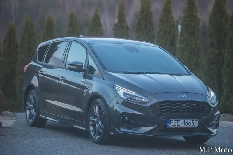 Ford S-Max – który silnik benzynowy zapewni najlepsze osiągi?