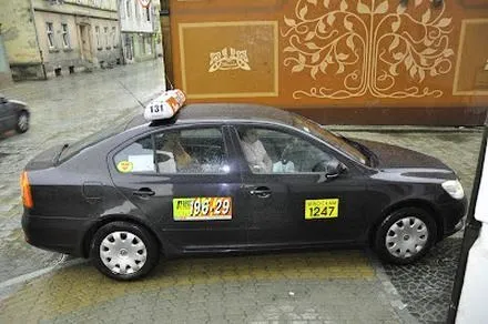 Ile kosztuje taksówka we Wrocławiu? Cennik i przykładowe trasy