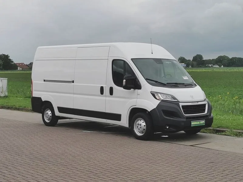 Jak krok po kroku wymienić filtr paliwa w Peugeot Boxer?