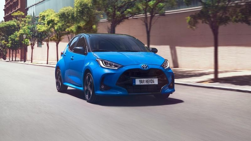 Jak połączyć telefon przez Bluetooth z Toyotą Yaris? Prosta instrukcja krok po kroku