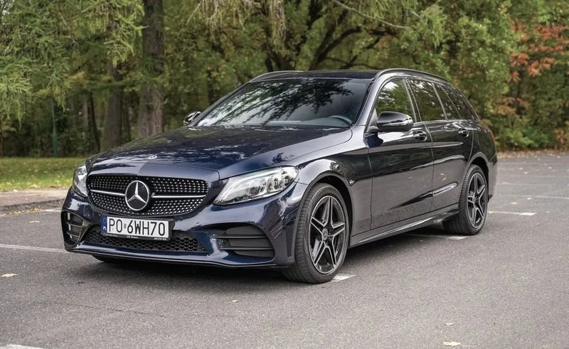 Mercedes C-klasa: który silnik wybrać?