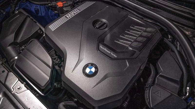Mercedes czy BMW — które auto lepiej wybrać? Porównanie komfortu, kosztów i osiągów