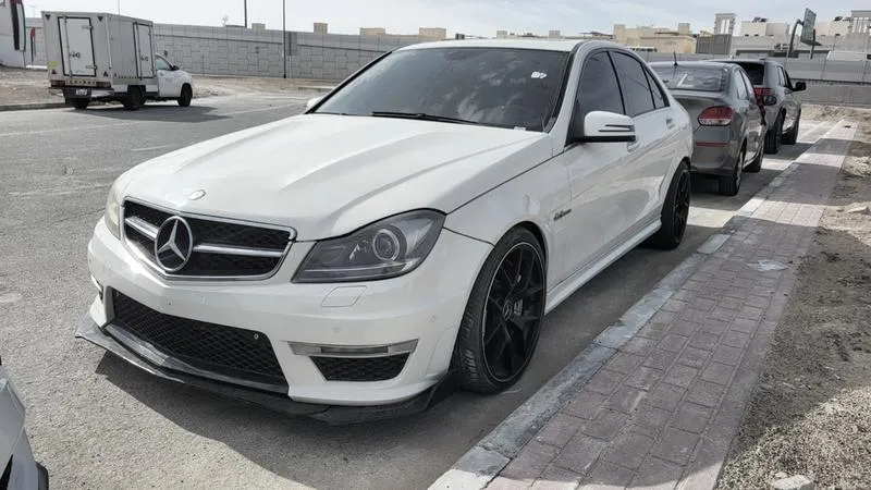Akumulator w Mercedesie